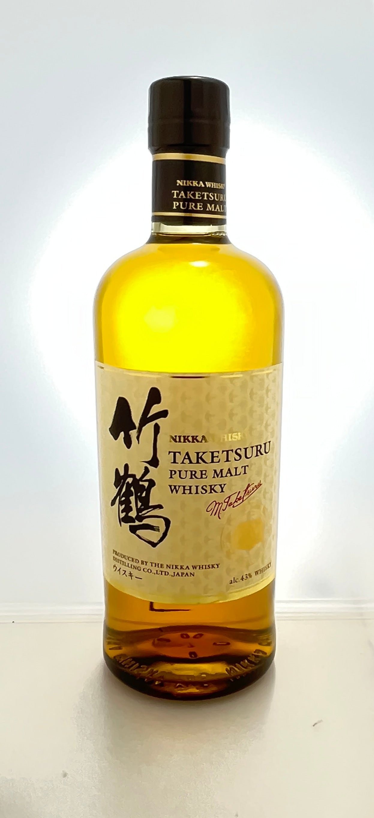 竹鶴ピュアモルト700ml【ジャパニーズウイスキー】