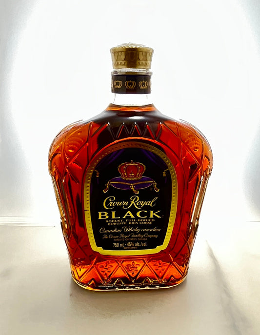 クラウンローヤル ブラック700ml【カナディアンウイスキー】
