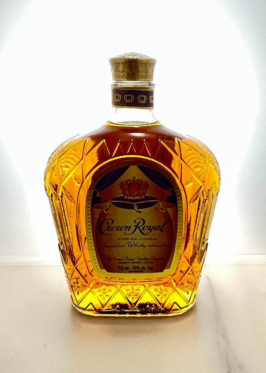クラウンローヤル デラックス700ml【カナディアンウイスキー】